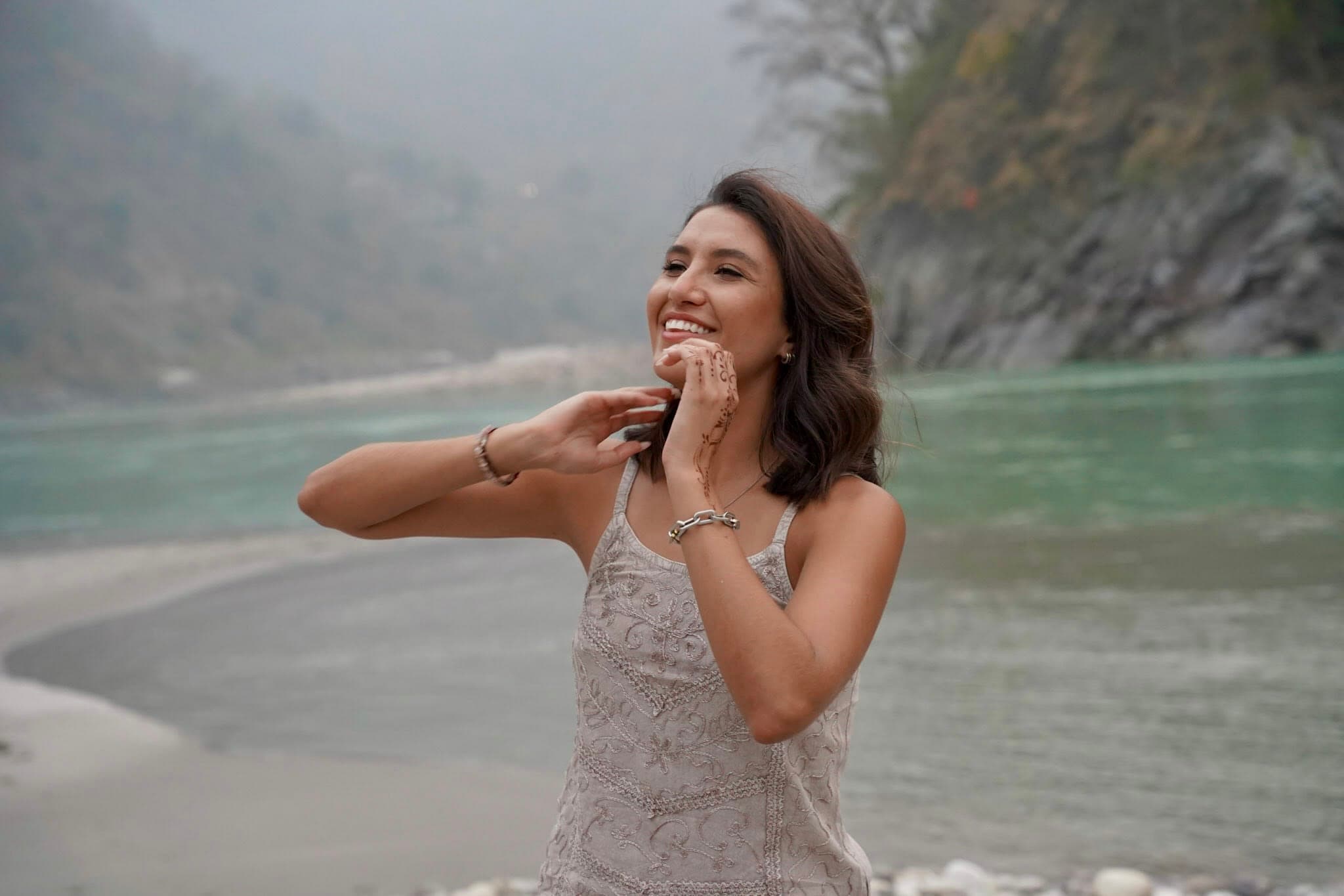Traveller enjoying a meal safely while touring India